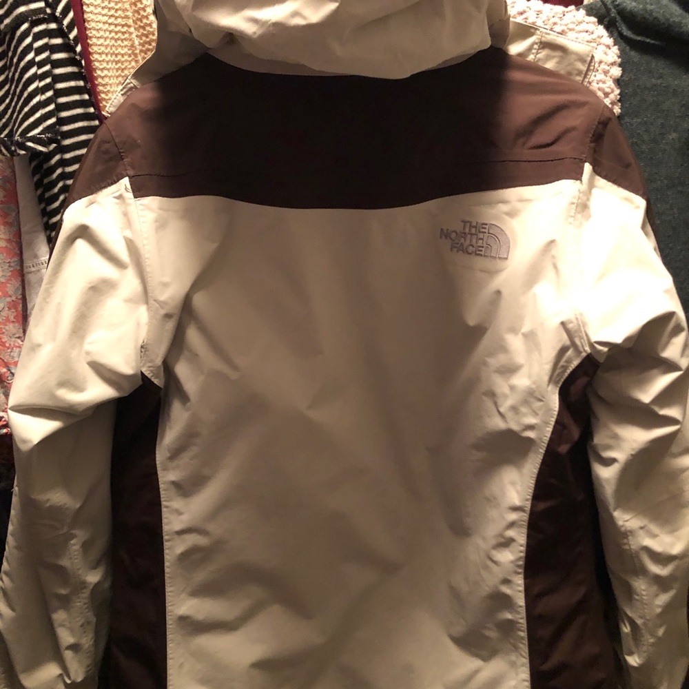 Women’s NorthFace Triclimate Jacket - Picture 4 of 7